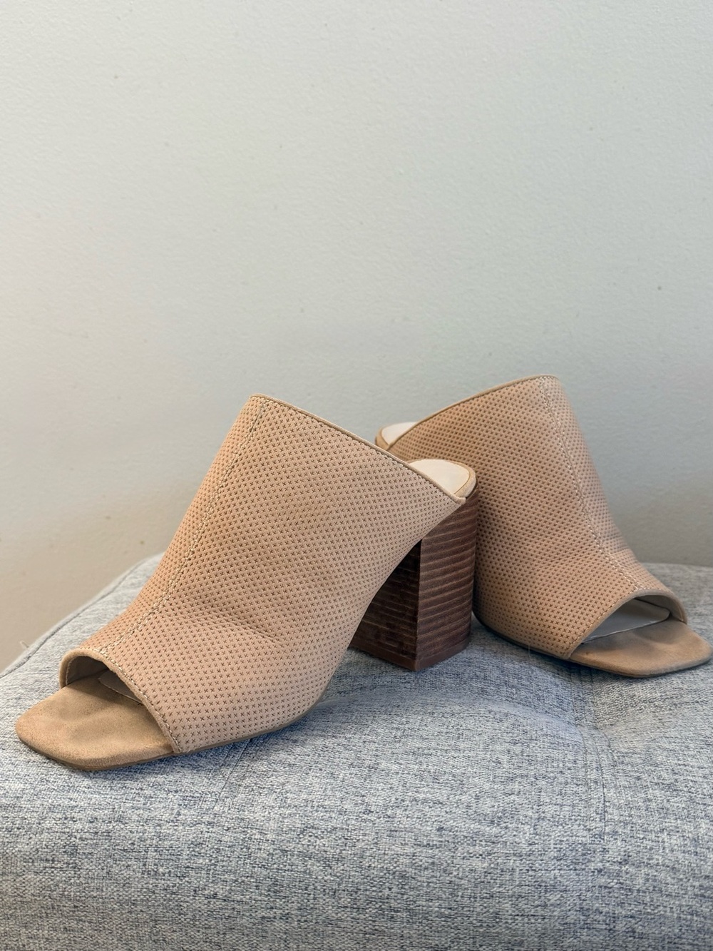 Kenneth Cole Nude Perforated Open-Toe Block Heel Mules